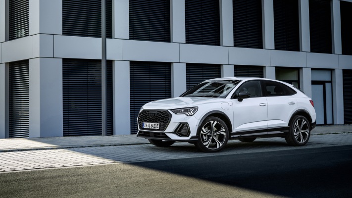 Audi Q3 Sportback 45 TFSI e 2021. Desktop wallpaper