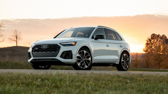 Audi SQ5 USA Version 2021. Desktop wallpaper