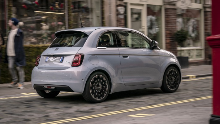 Fiat 500 2021. Desktop wallpaper