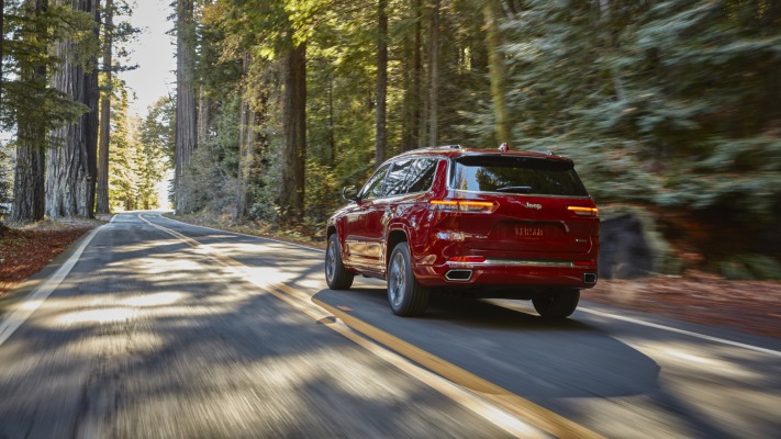 Jeep Grand Cherokee L Overland 2021. Desktop wallpaper