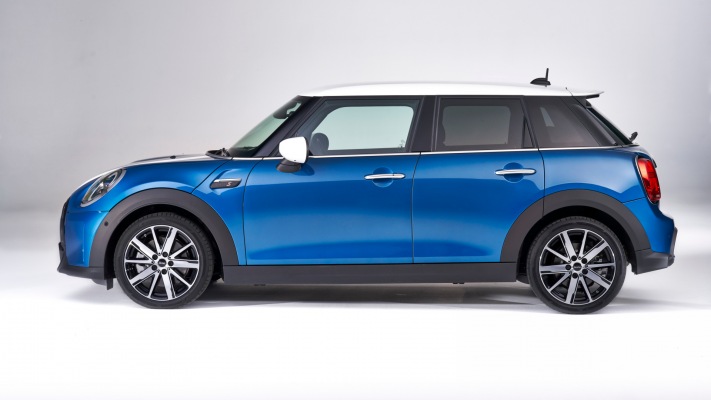 MINI Cooper S 5-door 2021. Desktop wallpaper