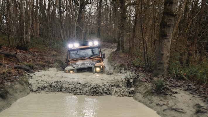 Land Rover Defender Works V8 Trophy 2021. Desktop wallpaper