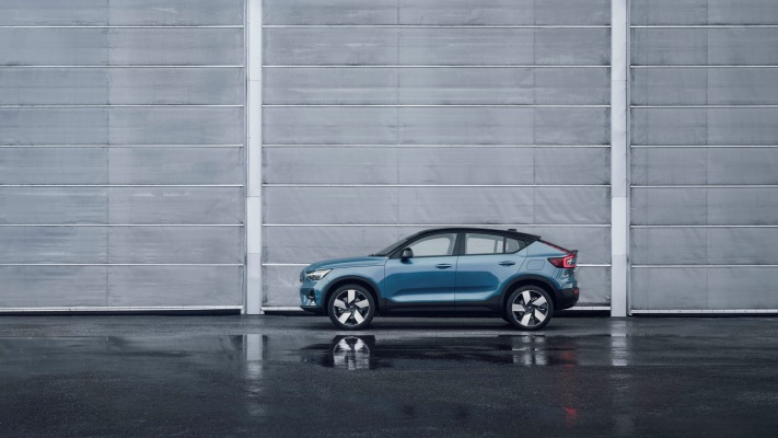 Volvo C40 Recharge 2022. Desktop wallpaper