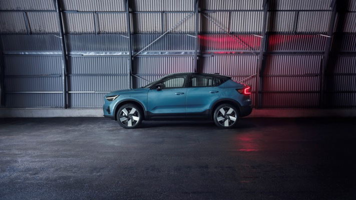 Volvo C40 Recharge 2022. Desktop wallpaper