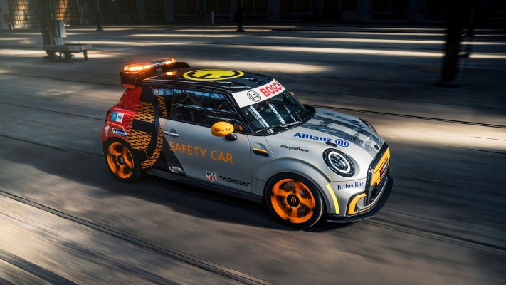 MINI John Cooper Works Electric Pacesetter 2021. Desktop wallpaper