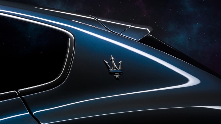 Maserati Levante Hybrid 2021. Desktop wallpaper