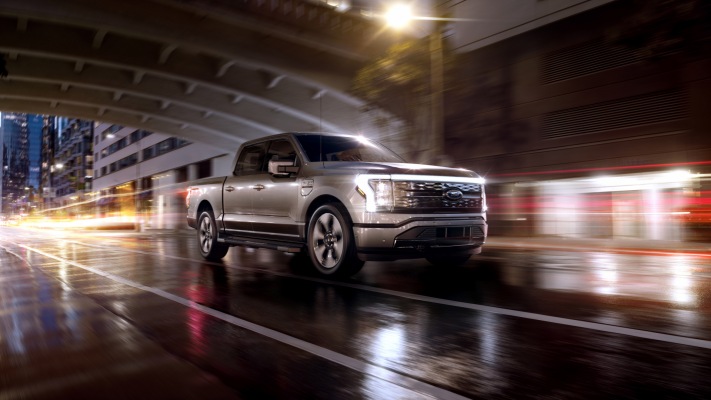 Ford F-150 Lightning Platinum 2022. Desktop wallpaper