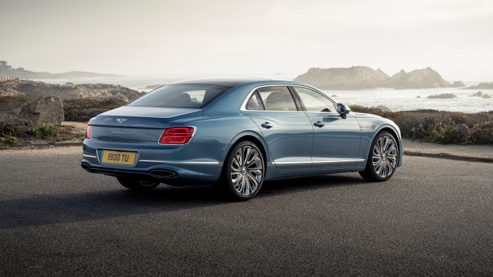 Bentley Flying Spur Mulliner 2022. Desktop wallpaper