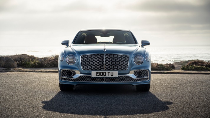 Bentley Flying Spur Mulliner 2022. Desktop wallpaper