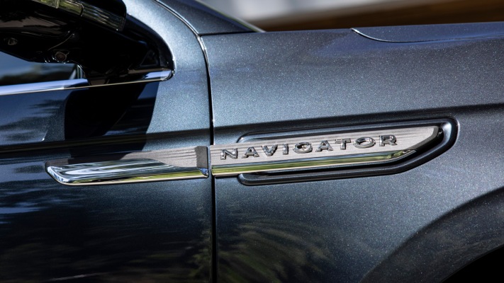 Lincoln Navigator 2022. Desktop wallpaper