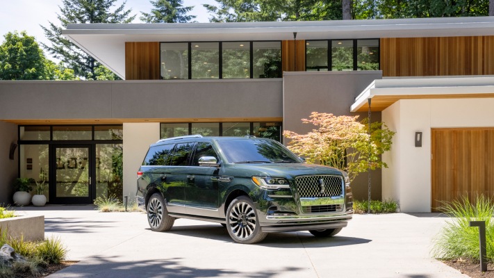 Lincoln Navigator 2022. Desktop wallpaper