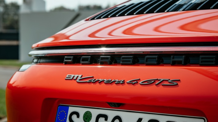 Porsche 911 Carrera 4 GTS 2022. Desktop wallpaper