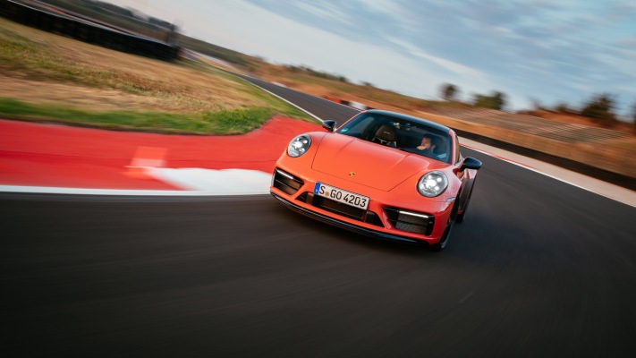 Porsche 911 Carrera 4 GTS 2022. Desktop wallpaper