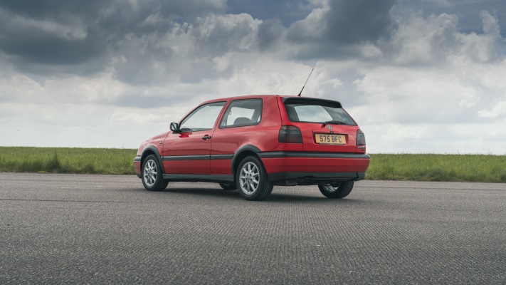 Volkswagen Golf III GTI 3-door UK Version 1991. Desktop wallpaper