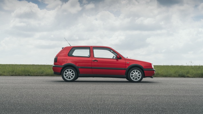 Volkswagen Golf III GTI 3-door UK Version 1991. Desktop wallpaper