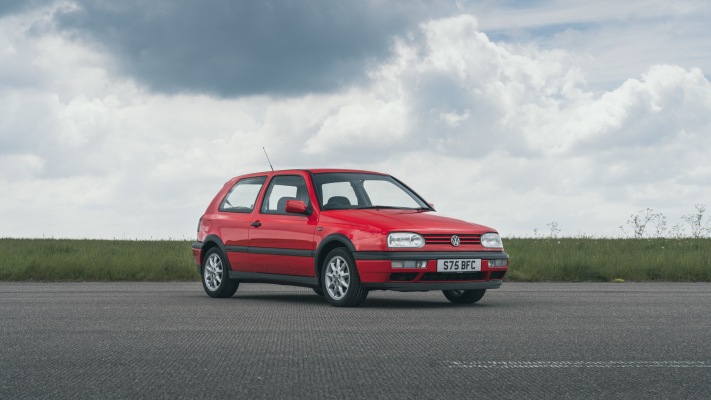 Volkswagen Golf III GTI 3-door UK Version 1991. Desktop wallpaper