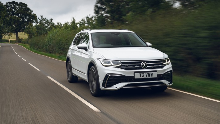 Volkswagen Tiguan R-Line eHybrid UK Version 2021. Desktop wallpaper