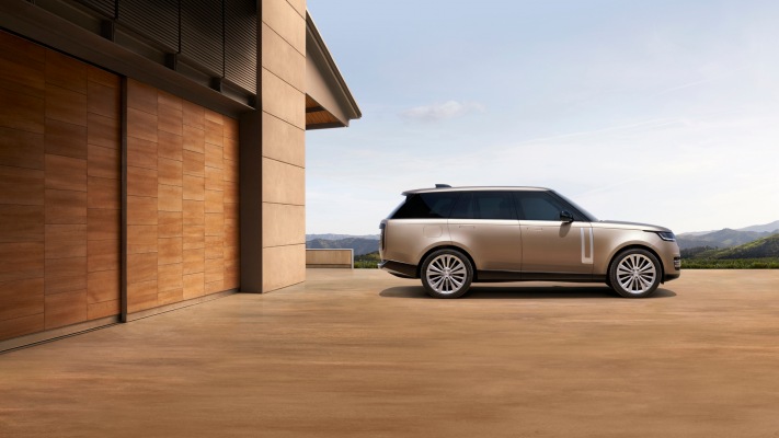 Land Rover Range Rover 2022. Desktop wallpaper