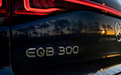 Desktop image. Mercedes-Benz EQB 300 4MATIC UK Version 2022. ID:146767
