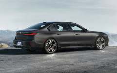 Desktop wallpaper. BMW 760i xDrive 2023. ID:147579