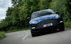 Desktop image. Aston Martin DBX 707 UK Version 2022. ID:150582