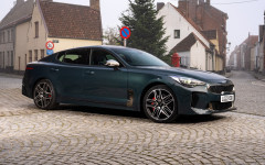 Desktop image. Kia Stinger GT UK Version 2022. ID:152247