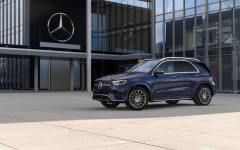 Desktop image. Mercedes-Benz GLE 450e 4MATIC USA Version 2024. ID:154781