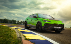 Desktop image. Lamborghini Urus Performante Essenza SCV12 Edition 2023. ID:154939