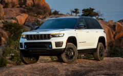 Desktop image. Jeep Grand Cherokee 4xe Trailhawk 2024. ID:156408