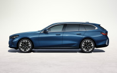 Desktop image. BMW 520d xDrive Touring 2025. ID:158709
