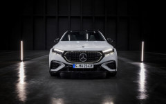 Desktop image. Mercedes-AMG E 53 Hybrid 4MATIC+ 2025. ID:159115