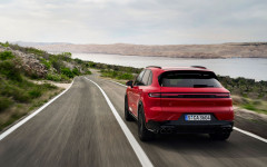 Desktop wallpaper. Porsche Cayenne GTS 2024. ID:160064