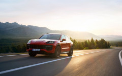 Desktop image. Porsche Cayenne GTS 2024. ID:160067