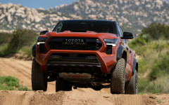 Desktop image. Toyota Tacoma i-Force Max TRD Pro 2024. ID:160178