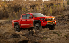 Desktop image. Toyota Tacoma i-Force Max TRD Off-Road 2024. ID:160180