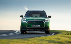 Desktop wallpaper. MINI Countryman E UK Version 2024. ID:160398