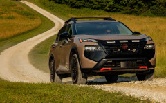 Desktop image. Nissan Rogue Rock Creek Edition 2025. ID:161048