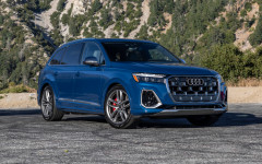 Desktop image. Audi SQ7 USA Version 2025. ID:163205