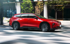 Desktop wallpaper. Toyota Crown Estate JP Version 2026. ID:164241