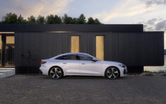 Desktop image. Audi A5 Sedan e-hybrid quattro 2025. ID:164282