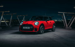 Desktop image. MINI John Cooper Works UK Version 2025. ID:164449