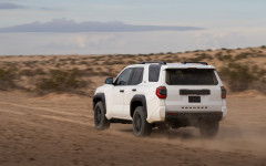 Desktop image. Toyota 4Runner SR5 2025. ID:164570