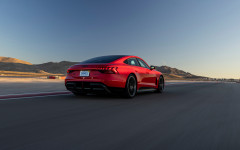 Desktop image. Audi RS e-tron GT Performance USA Version 2025. ID:164834