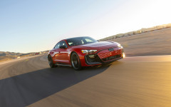 Desktop image. Audi RS e-tron GT Performance USA Version 2025. ID:164835