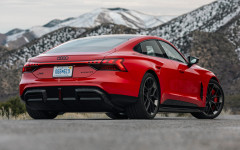 Desktop image. Audi RS e-tron GT Performance USA Version 2025. ID:164838