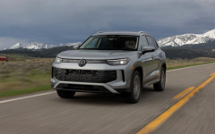 Desktop image. Volkswagen Tiguan SE 4Motion USA Version 2025. ID:164905