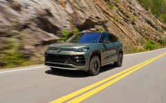 Desktop wallpaper. Volkswagen Tiguan SEL R-Line USA version 2025. ID:164910