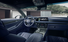 Desktop image. Genesis G80 Electrified 2026. ID:165202