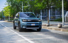 Desktop image. Fiat Grande Panda Hybrid Icon 2025. ID:165230