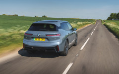 Desktop image. BMW iX xDrive60 UK Version 2025. ID:165285